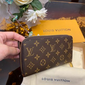 Vuitton Replica